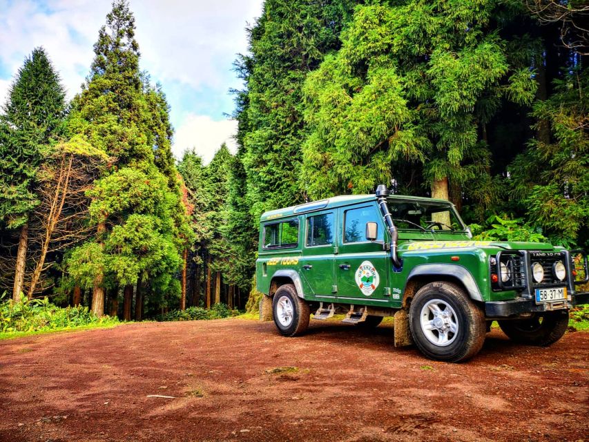 Half-Day 4X4 Tour Sete Cidades. Off the beaten Track. - Who This Half-Day 4x4 Tour Fits Best