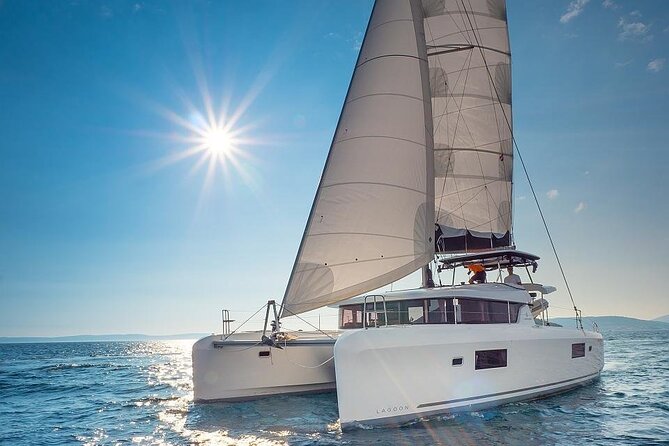 Half Day Tour on a Luxury Catamaran on Madeira Island - Key highlights on this Madeira catamaran ride