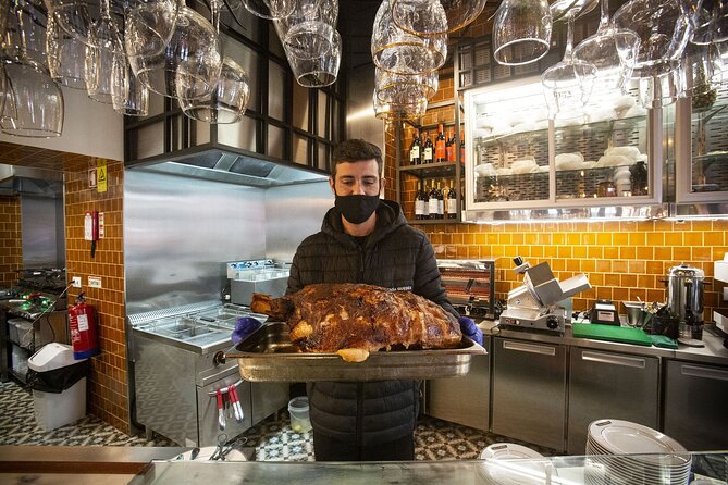 Half-Day Walking Tour Tasting Local Food in Porto - São Bento Railway Station: tile panels as a pause from eating