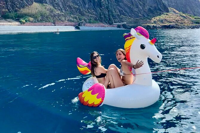HD Private Boat Tour from Funchal – Swim, Paddle, Snorkel&Relax - Câmara de Lobos: a quick coastal detour before the big views