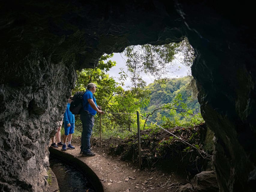 Hiking Madeira: Levada do Rei and the Majestic Laurissilva - The waterfall stop and Ribeiro Bonito: where the walk turns quiet