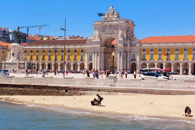 Historical Walking Tour of Lisbon - Santa Justa Elevator viewpoint: your practical Lisbon tips finish