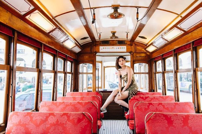 Holiday Photo Shoot with Lisbon Photographer - The real payoff: 25 edited high-res photos in 14 days