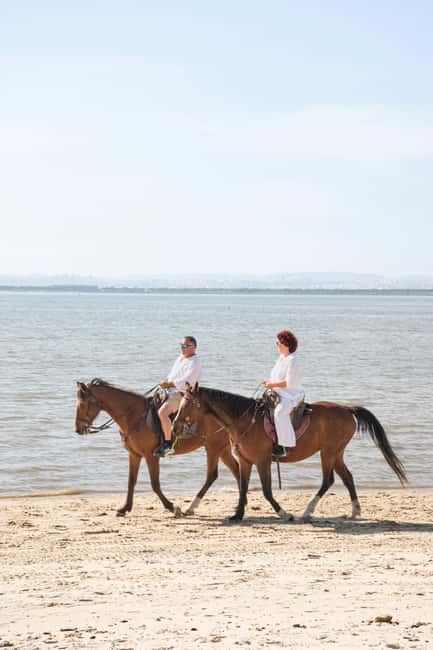 Horseback Riding Through The Beach GROUP - PDT - Horseback Riding on Gaio Rosário’s River Beach: the real draw