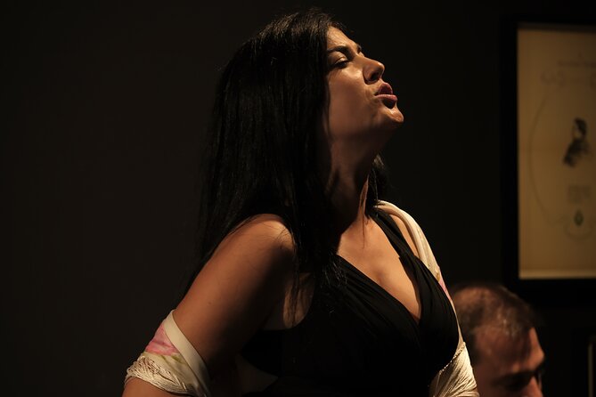 Ideal Clube de Fado - How to Pair This With the Rest of Your Porto Night