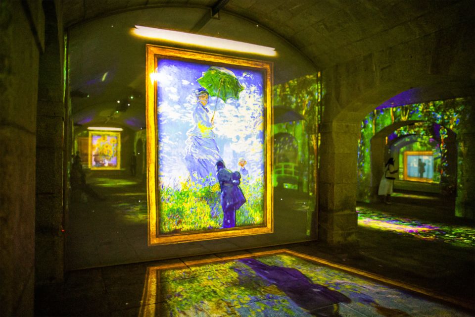 Impressive Monet & Brilliant Klimt -The Immersive Experience - Where to go in Porto: meeting point and easy connection to sightseeing