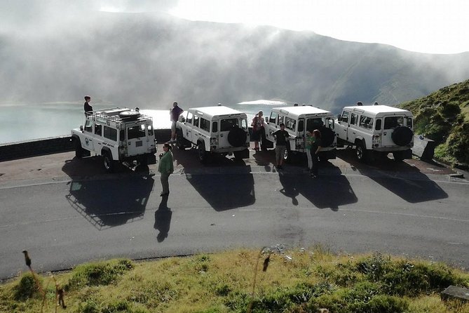 Jeep Tour Full Day Sete Cidades & Lagoa do Fogo with lunch and drinks included. - Miradouro Da Lagoa do Fogo: The Iconic Lake Overlook