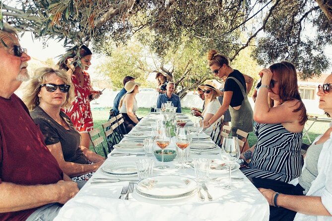 Join In On Our Farmers Table - Practical tips for your day: timing, comfort, and the vibe