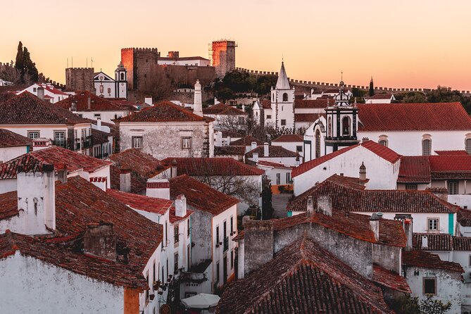 Knights Templar Castle, Nazaré & Óbidos️ Private Day Tour - Óbidos: walking inside a medieval wall