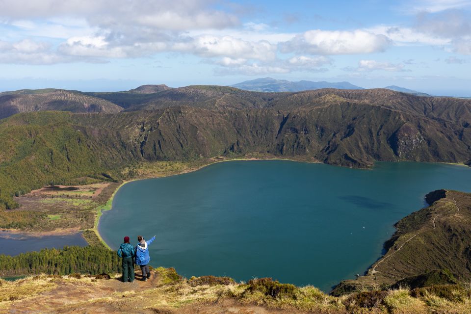 Lagoa do Fogo: Biologist-guided Volcano e-Tour +Hot Springs - Who should book (and who should skip) Lagoa do Fogo + hot springs