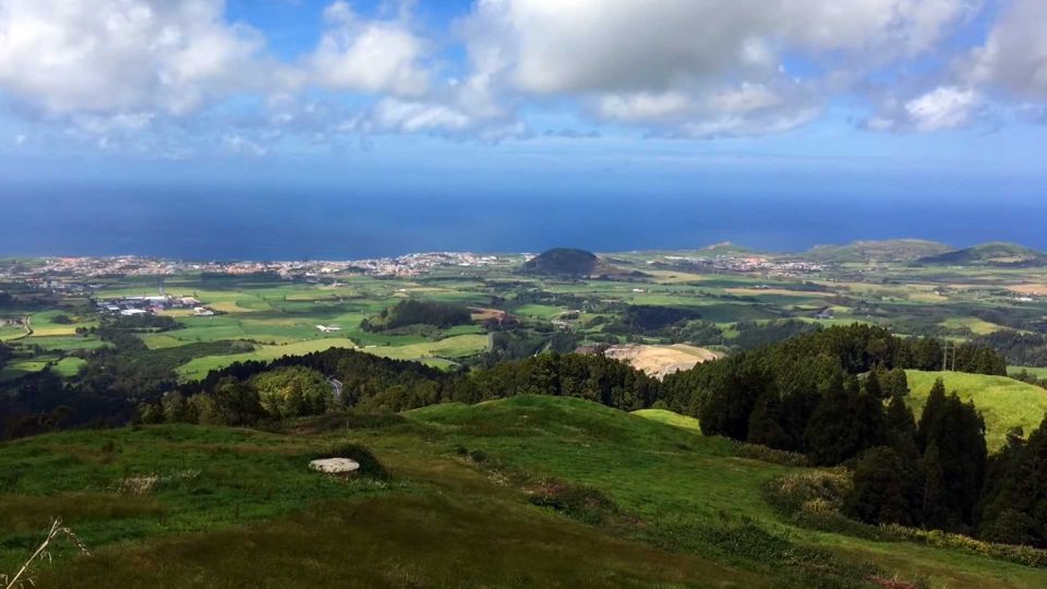 Lagoa do Fogo: Biologist-guided Volcano e-Tour +Hot Springs - Salto do Cabrito and the extra swim break