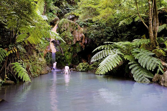 Lagoa do Fogo: Biologist-guided Volcano Geo Tour +hotsprings bath - Ribeira Grande old town and Largo de São Pedro fountain