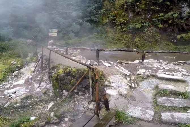 Lagoa do Fogo: Biologist-guided Volcano Geo Tour +hotsprings bath - What you’re really paying for: $57.83 for a guided 4-hour hit