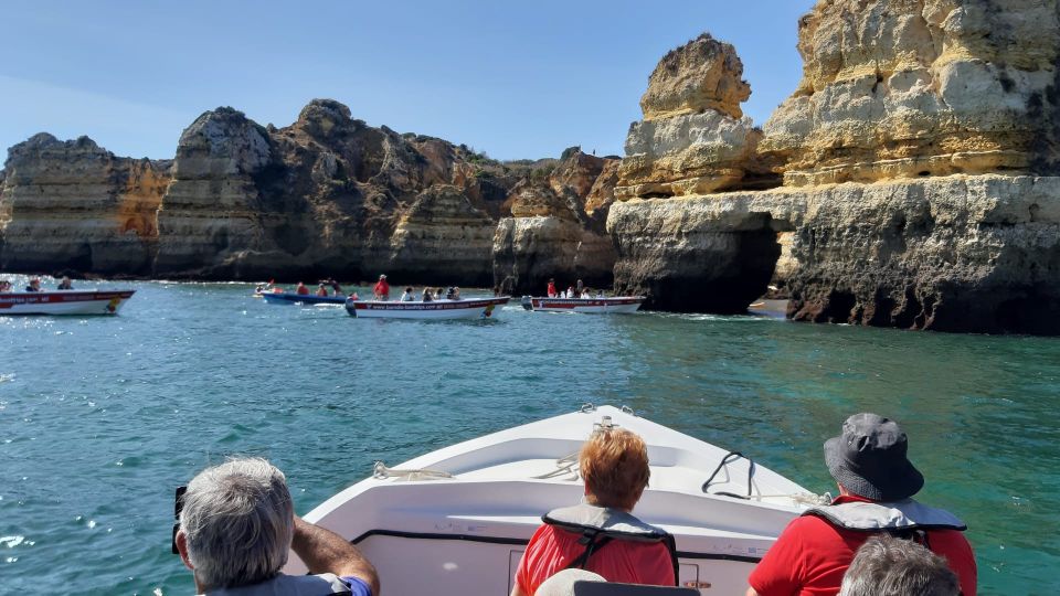 Lagos: Ponta Piedade Sail & Caves Cruise w/Portuguese Tapas - Arriving at Ponta da Piedade: where the rocks turn into a maze