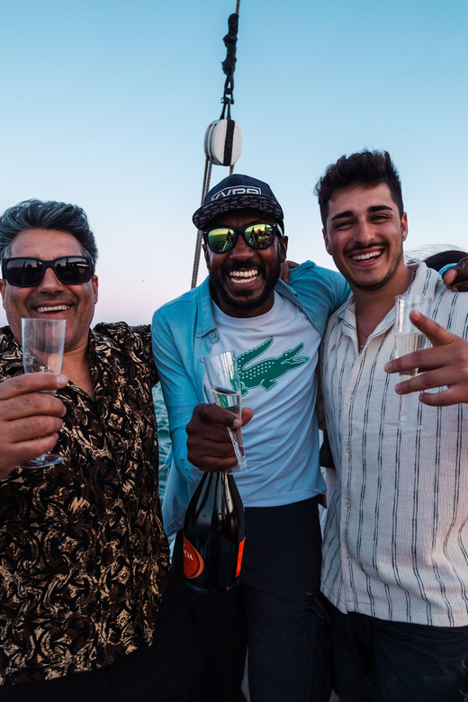 Lagos: Sunset Sail aboard a Traditional Boat with Prosecco - Key highlights at a glance