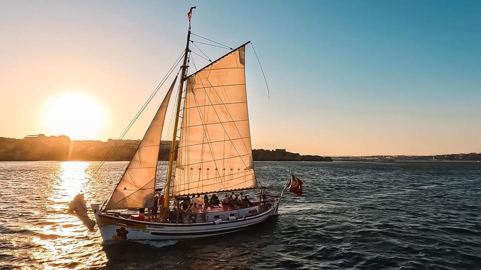 Lagos: Sunset Sail aboard a Traditional Boat with Prosecco - A Few Smart Tips Before You Go