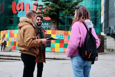 LGBTour Porto: Walk through Porto, discover the LGBTQIA+ History - Rua de Santa Catarina: When Tourism Changes the Meaning of a Street
