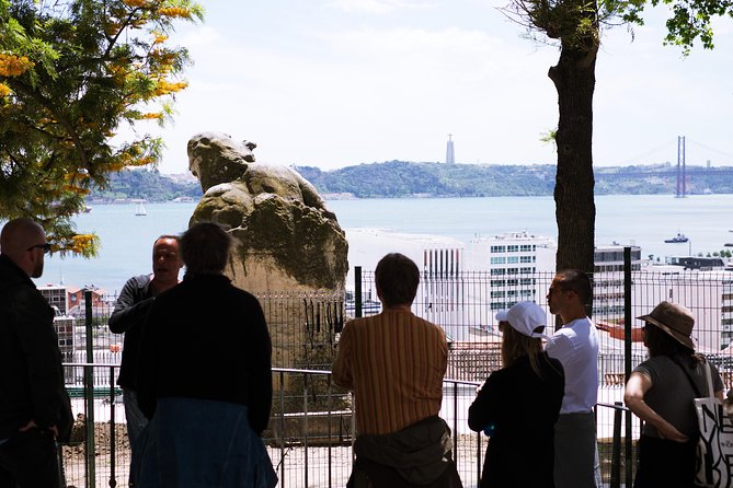 #LisboaLove Walk - Stop 2: Miradouro de Santa Catarina — river, bridge, and a playful angle