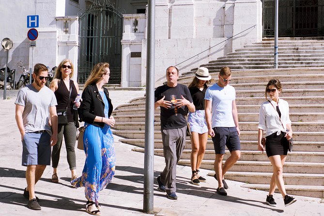 #LisboaLove Walk - Stop 3: Rua da Bica — a street that turns into a timeline