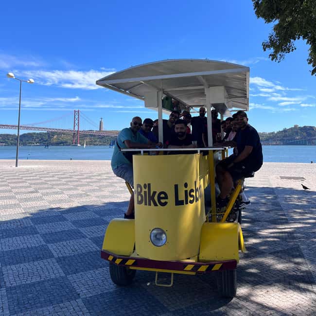 Lisbon: 1-Hour Beer, Sangria or Wine Bike Sightseeing Tour - Music on the bar speakers: it’s your soundtrack, your vibe