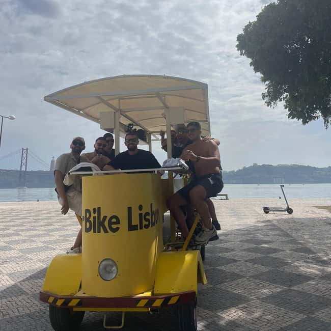 Lisbon: 1-Hour Beer, Sangria or Wine Bike Sightseeing Tour - Pace, group size, and why the guide matters for comfort