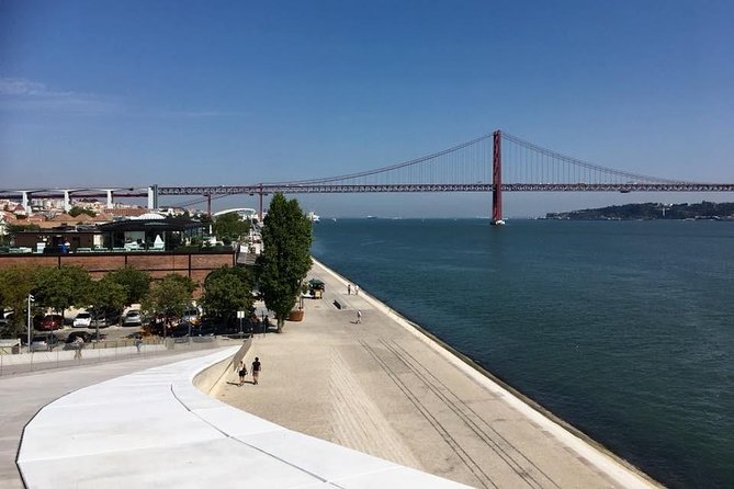 Lisbon 2 Hour from Lisbon City Center to Belém - Private - The 25 de Abril Bridge: the view stop that works even when time is tight