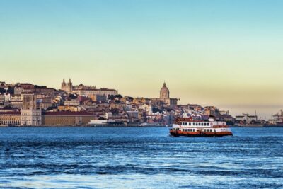 Lisbon 2-Hour River Cruise - Getting to Doca do Bom Sucesso and finding Gate 3