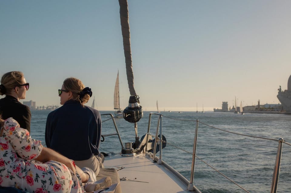 Lisbon 2 Hours Sailing Day Tour and Cruise With Drinks - Where You Meet and How You Get On Board