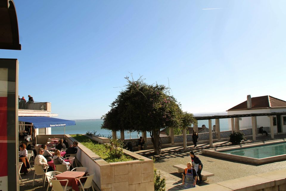 Lisbon: 3-Hour Sightseeing Tuk-Tuk Tour with Free Pickup - Lookout stops and 360º photo moments: what you’re really paying for