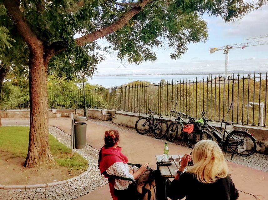 Lisbon: 7 Hills Panoramic Guided Tour by E-Bike - Alfama and Side Streets: Old Lisbon by Bike