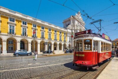 Lisbon Airport or Cruise Port: Private Arrival Transfer to hotels - Cruise port pickup: exit gate and a name sign