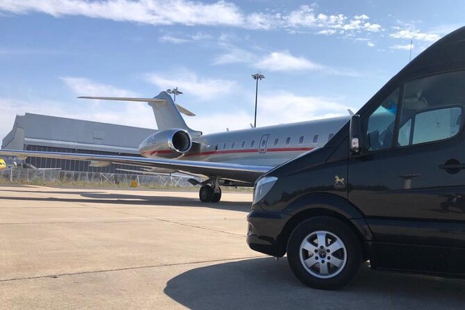 Lisbon Airport to Hotel in Lisbon (or vice versa) - One-way or round-trip: build your travel day to match your pace