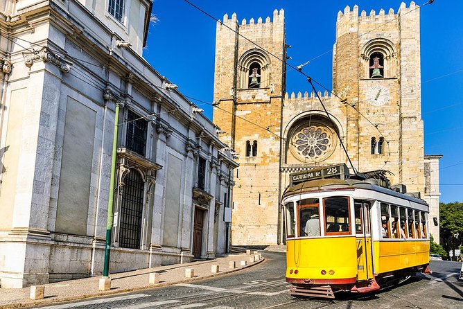 Lisbon: Alfama District Walking Tour - Stop 4: Lisbon Cathedral, working-class Alfama, and Pantheon connections