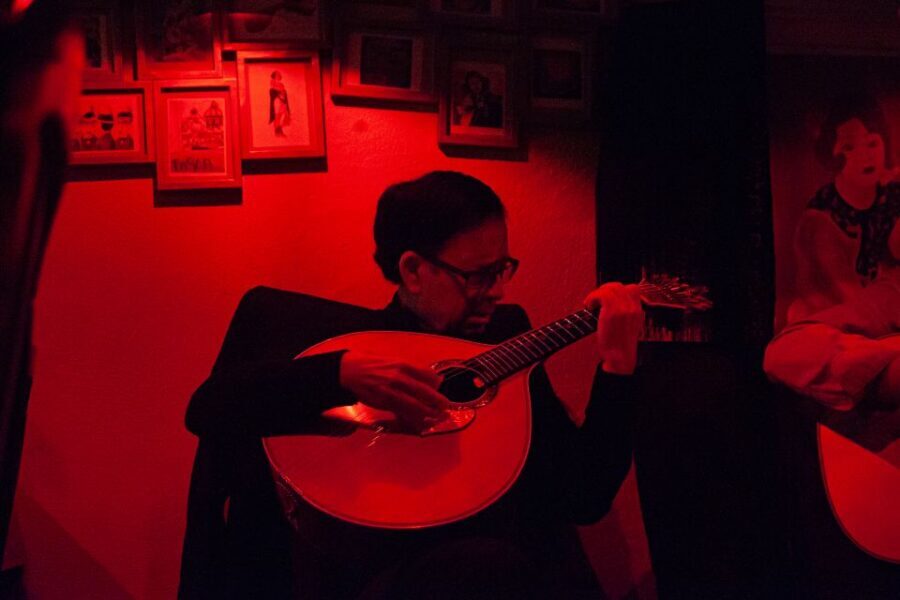 Lisbon: Alfama Tour and Live Fado with Traditional Dinner - Getting started at Rossio: quick orientation, then into the streets
