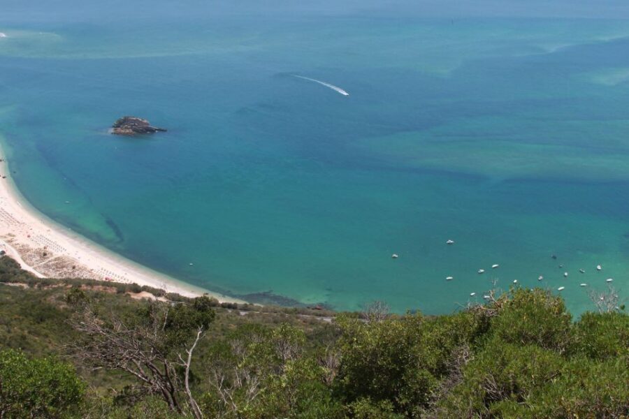 Lisbon: Arrábida and Sesimbra Day Trip with Wine - Tips that make this day run smoother