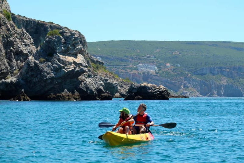 Lisbon: Arrabida Park Kayak Tour with Beach Picnic - Safety First, Then Real Paddling: What the Kayak Coaching Feels Like