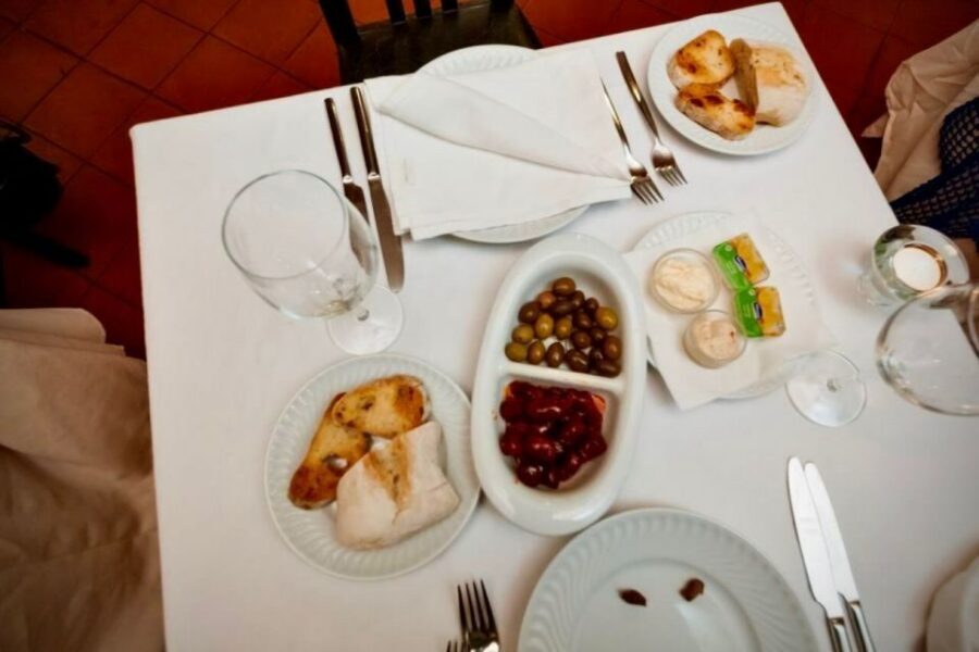 Lisbon: Authentic Fado Show, Dinner and Night Tour - Booking Verdict: Should You Choose This Lisbon Fado Dinner Tour?