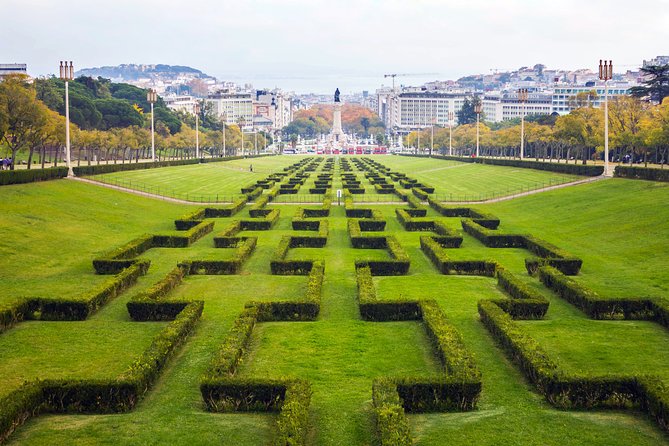 Lisbon: Belém Hop-On Hop-Off Bus Tour 24-Hour Ticket - Audio, maps, and the Carris tram bonus