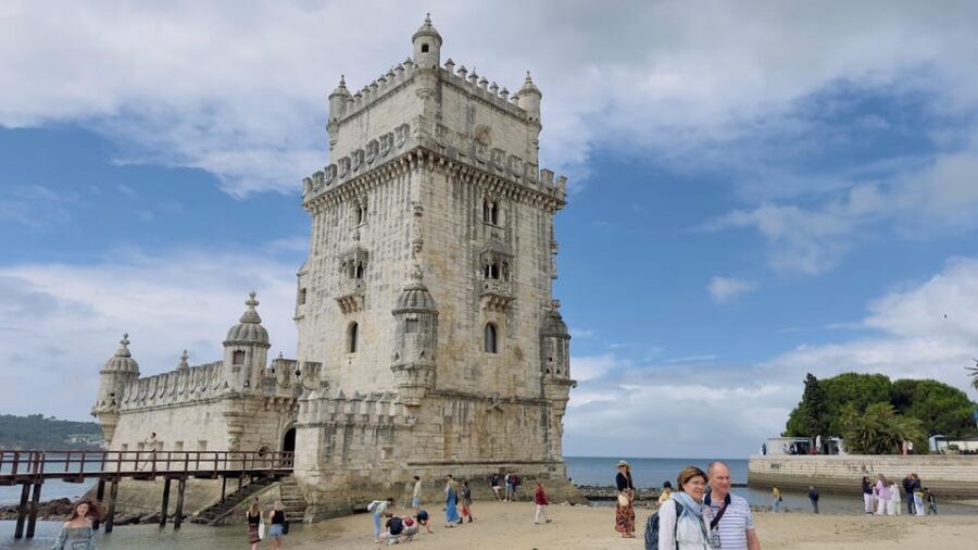 Lisbon: Belem Tour with Pastéis at Jerónimos Monastery - Igreja de Santa Maria de Belém: the best closing act