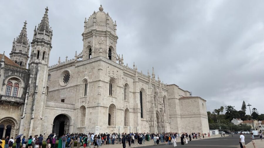 Lisbon: Belem Tour with Pastéis at Jerónimos Monastery - Belém Tower: UNESCO views, no interior ticket