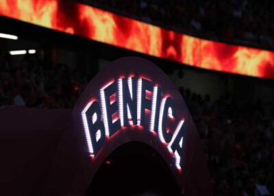 Lisbon: Benfica Museum Tour with Souvenir Scarf - Stepping Into SL Benfica’s Team Story