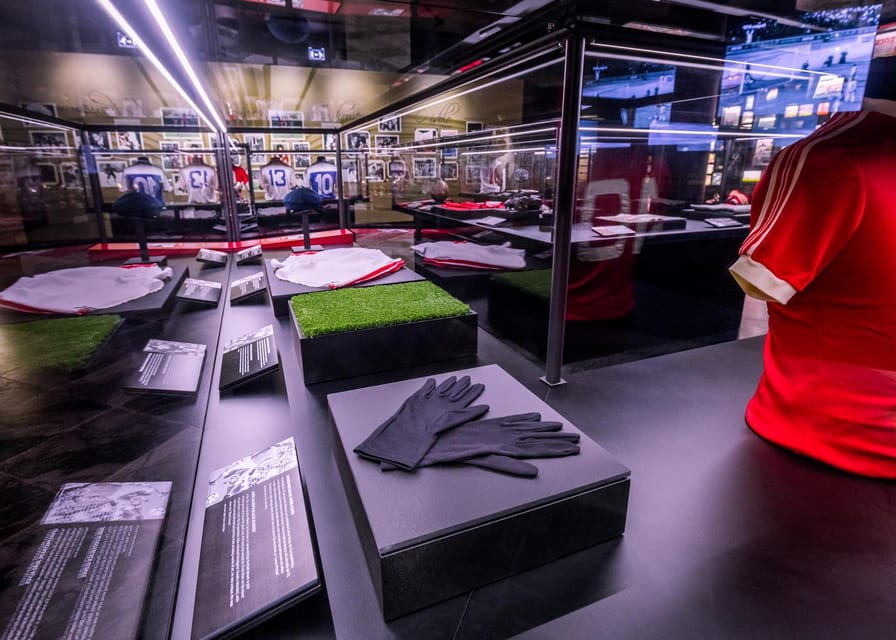 Lisbon: Benfica Museum Tour with Souvenir Scarf - Logistics That Matter in Lisbon (No, Really)