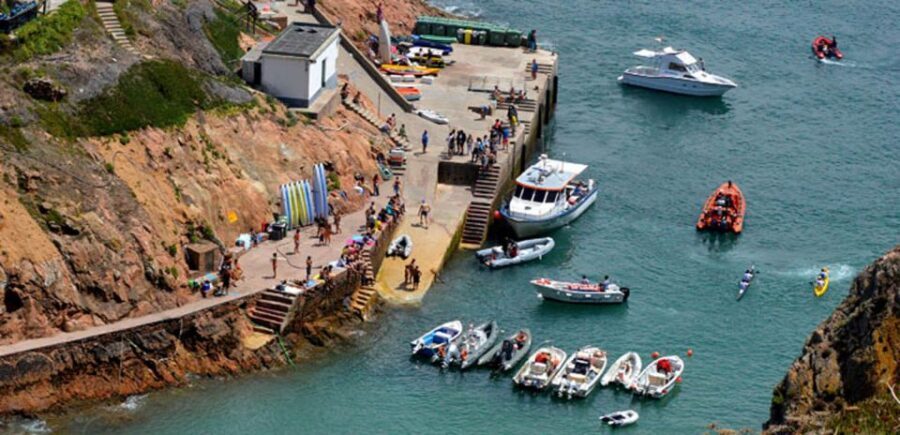 Lisbon: Berlenga Islands, Peniche & Óbidos Tour - Choosing Your Time on the Island: Nature Walk or Glass-Bottom Views