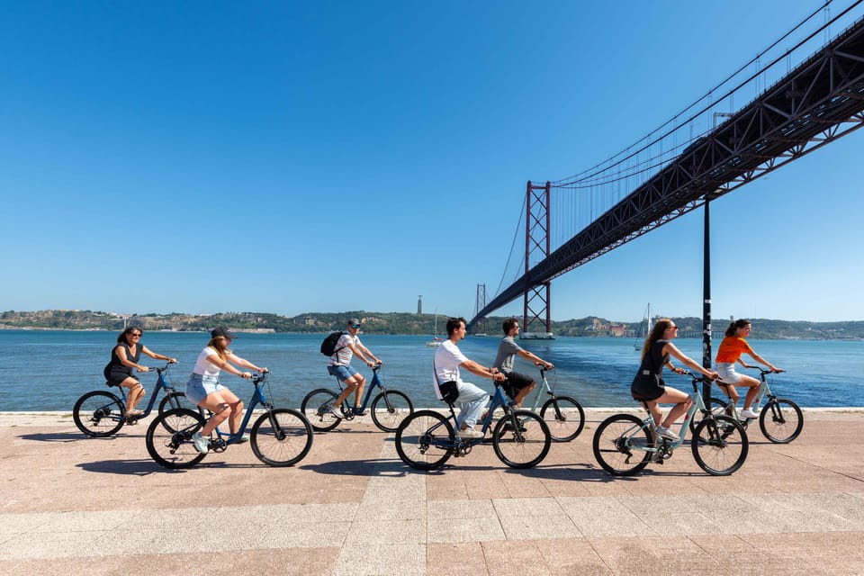 Lisbon Bike Tour: Langs de rivier van Belém naar Lissabon - Meeting at Altis Belém Hotel & Spa (and how not to miss it)