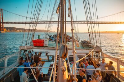 Lisbon Boat Party with Views, and Sunset Sailing - Sailing Lisbon by the river: what you’ll see on the Tagus