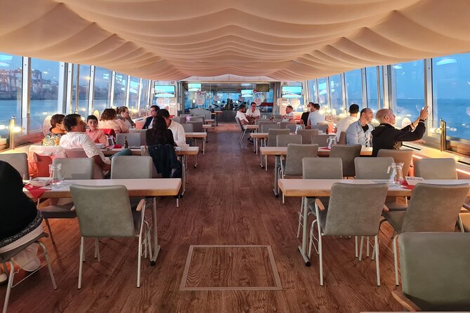 Lisbon Boat ride on Tagus river - What the boat feels like: seating, sound, WiFi, and comfort