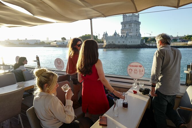 Lisbon Boat ride on Tagus river - Drinks on board: part of the fun, not part of the ticket