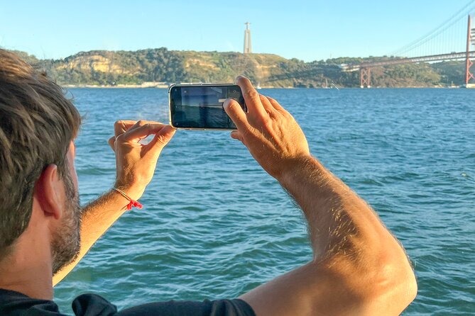 Lisbon Boat ride on Tagus river - Getting there: where to meet and how to plan your timing