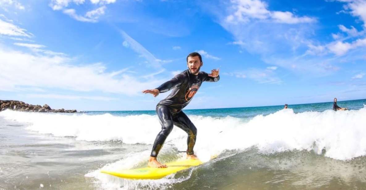 Lisbon: Capafórnia Surf Experience - The 90-minute lesson plan: paddle, position, stand up, stay safe