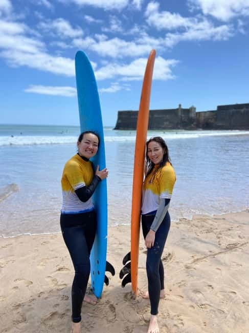 Lisbon-Cascais: Surf Local Experience - Instructors and group size: getting corrected fast (Adonai and Nai)